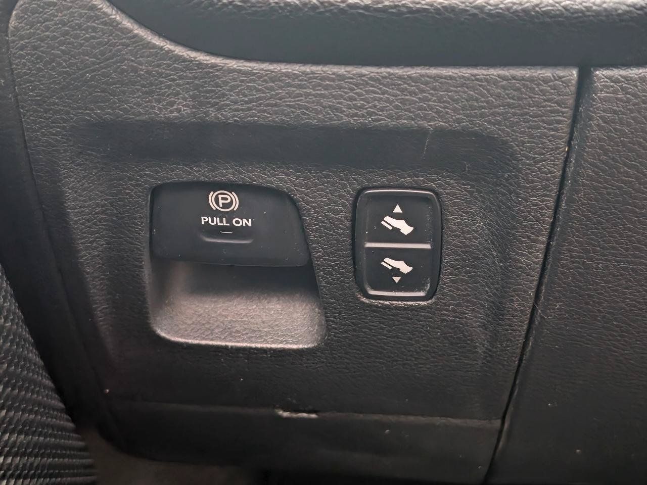 Used 2019 RAM 1500 Big Horn AWD/4WD image 12
