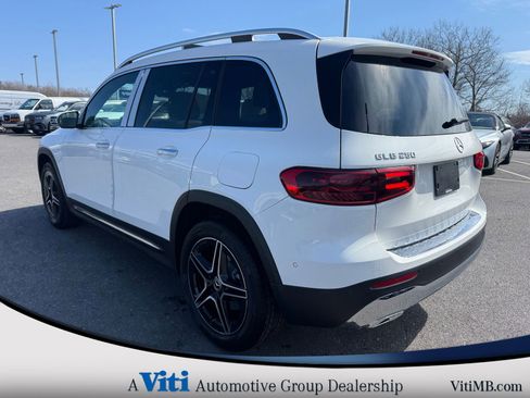 Used 2026 Mercedes-Benz GLB 250 4MATIC image 6