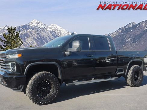Used 2022 Chevrolet Silverado 3500 High Country image 1
