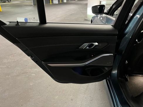 Used 2020 BMW 330i xDrive Sedan w/ Executive Package image 19