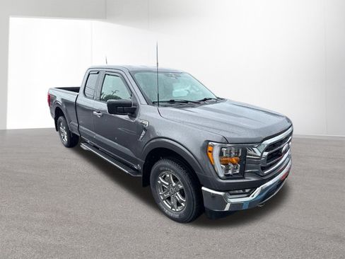Used 2021 Ford F150 XLT w/ Equipment Group 302A High AWD/4WD image 4