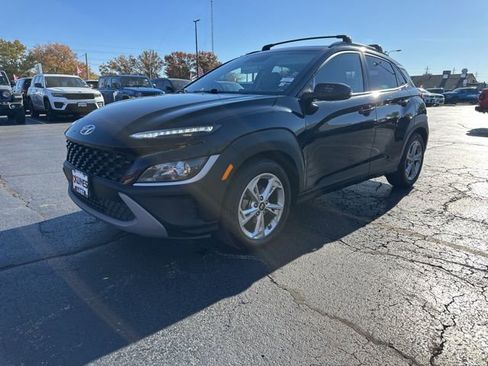Used 2022 Hyundai Kona SEL w/ Convenience Package image 18