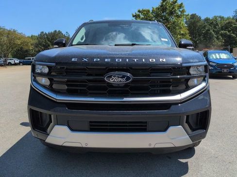 New 2026 Ford Expedition Platinum w/ Platinum Ultimate Package AWD/4WD image 8