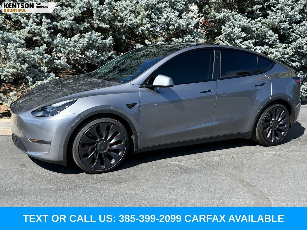 Used 2025 Tesla Model Y Performance AWD/4WD image 1
