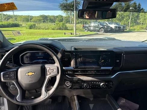 Used 2024 Chevrolet Silverado 2500 LT w/ All Star Edition AWD/4WD image 12