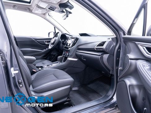 Used 2024 Subaru Forester Premium image 47