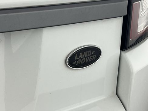 Used 2017 Land Rover Range Rover Evoque SE image 27