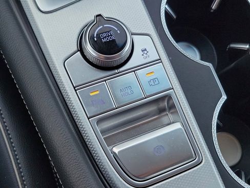 Used 2026 Genesis G70 2.5T Prestige image 28