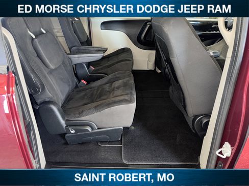Used 2018 Dodge Grand Caravan SE w/ UConnect Hands-Free Group FWD image 24