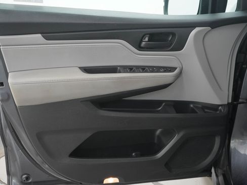 Used 2020 Honda Odyssey LX image 19