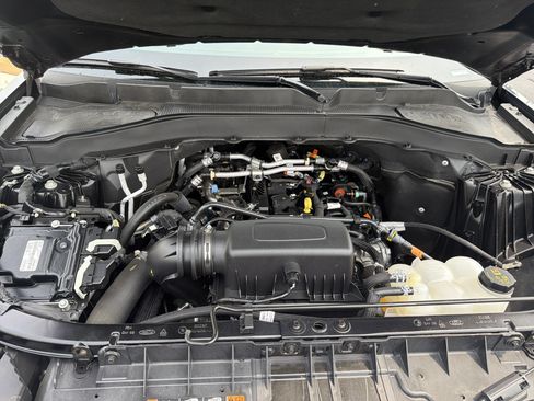 Certified 2024 Ford Explorer XLT w/ Equipment Group 202A AWD/4WD image 48