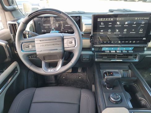New 2026 GMC Hummer EV 4x4 Crew Cab w/ LPO, Dark Essentials Package image 8