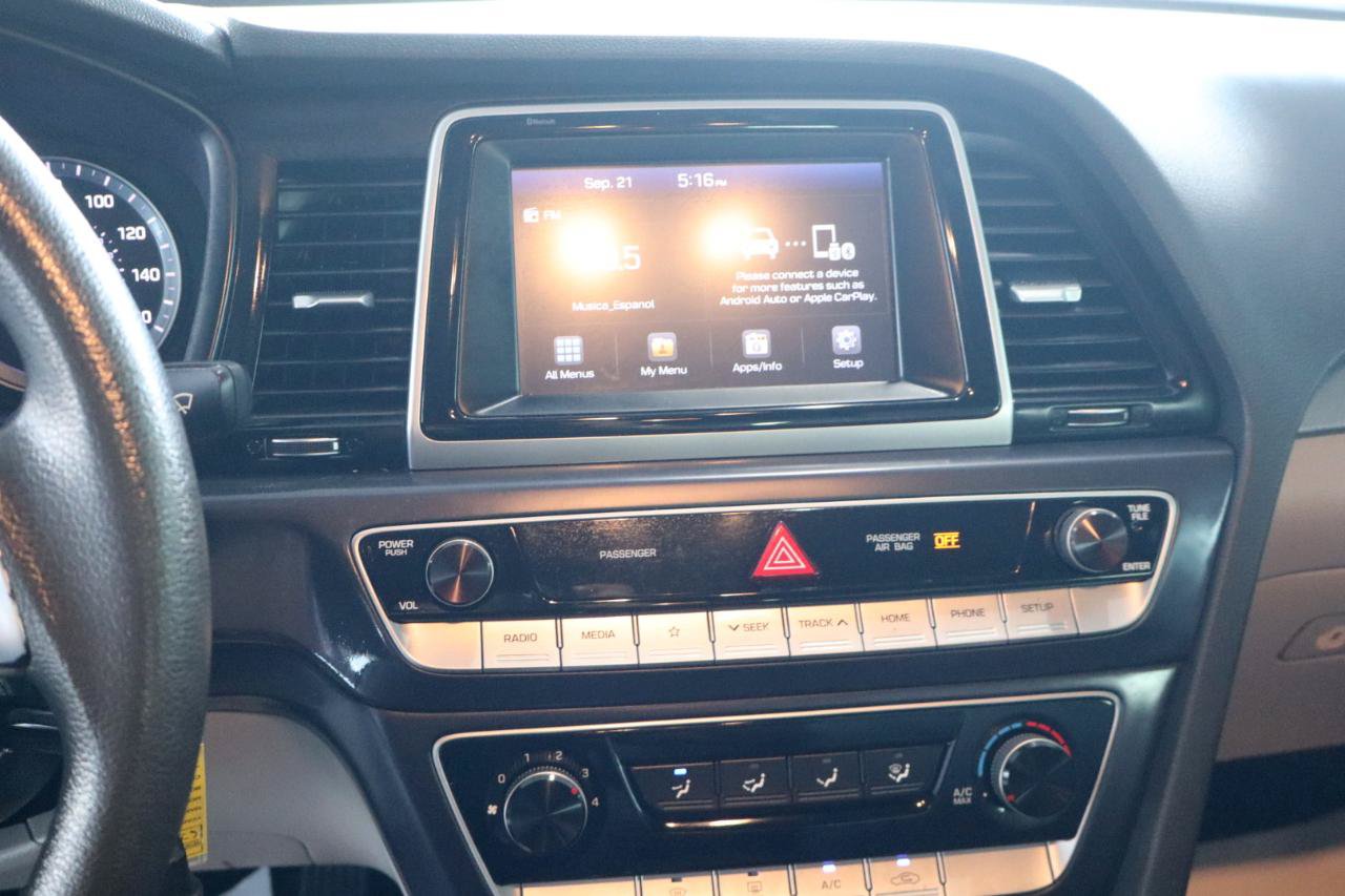 Used 2018 Hyundai Sonata SE FWD image 18