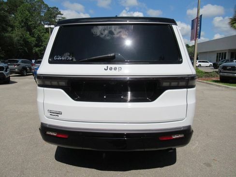 New 2026 Jeep Grand Wagoneer Summit w/ Rear Seat Video Group I AWD/4WD image 6