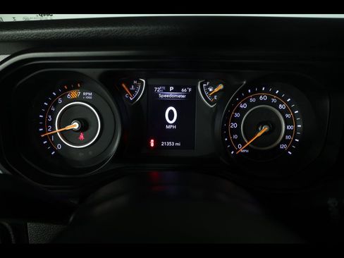 Used 2024 Jeep Wrangler Willys image 21