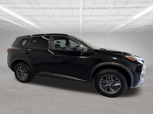 Used 2021 Nissan Rogue S AWD/4WD image 7