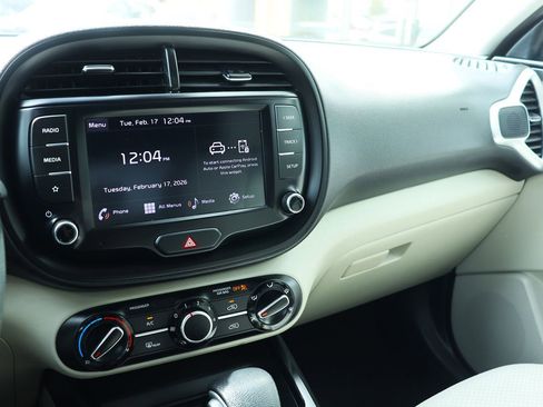 Used 2022 Kia Soul LX w/ Technology Package image 43