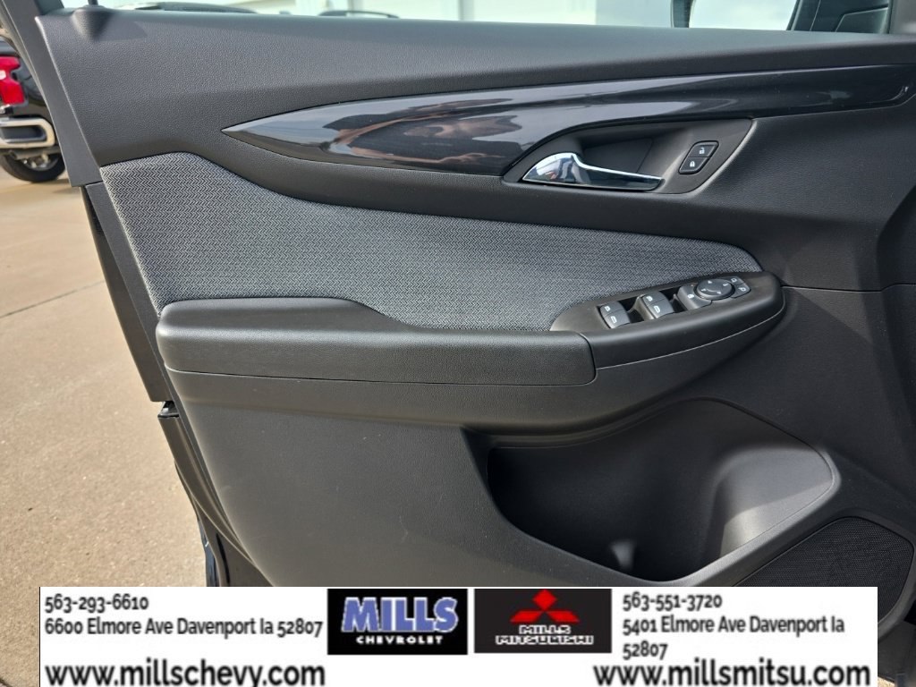 Used 2024 Chevrolet TrailBlazer LT w/ LT Cold Weather Package FWD image 14