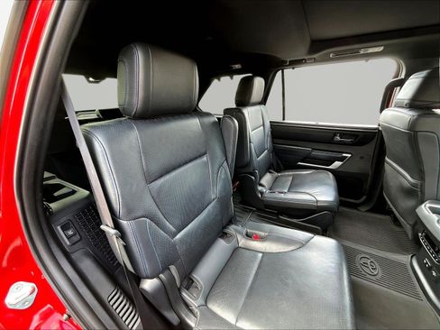 Used 2024 Toyota Sequoia Platinum AWD/4WD image 25