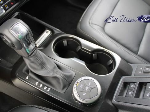 New 2026 Ford Bronco Outer Banks AWD/4WD image 13