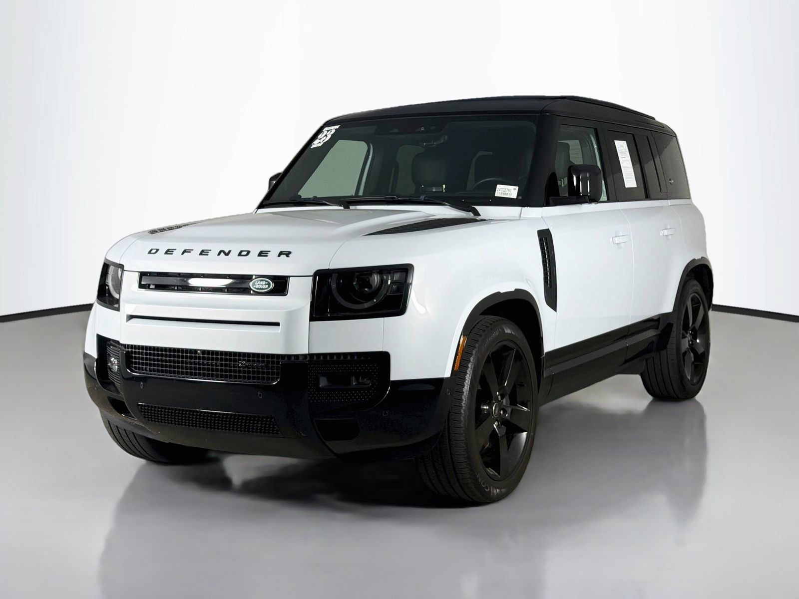 Used 2023 Land Rover Defender 110 X-Dynamic SE AWD/4WD image 3