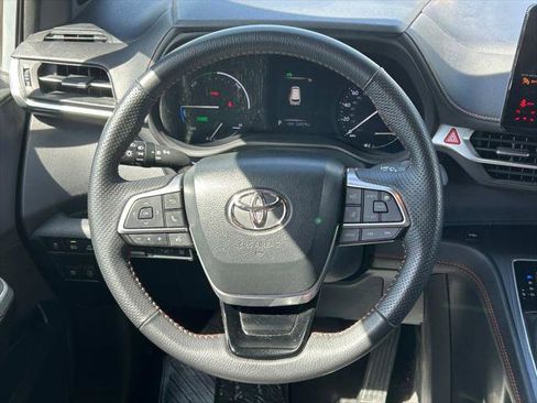 Certified 2023 Toyota Sienna XSE w/ XSE Plus Package image 46