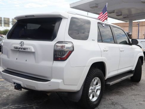 Used 2014 Toyota 4Runner SR5 RWD image 5