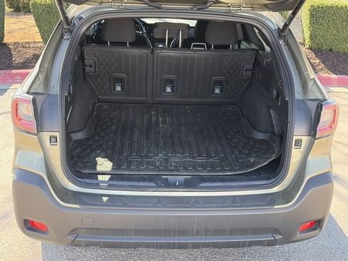 Used 2025 Subaru Outback Premium image 6