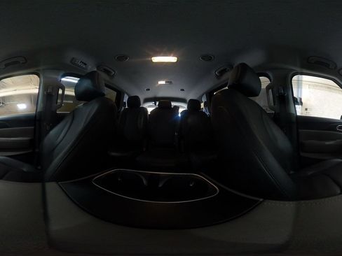 Used 2026 Kia Carnival FWD image 45