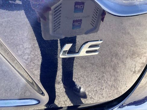 Used 2025 Toyota Corolla LE image 10