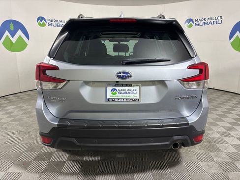 Used 2023 Subaru Forester Limited image 6