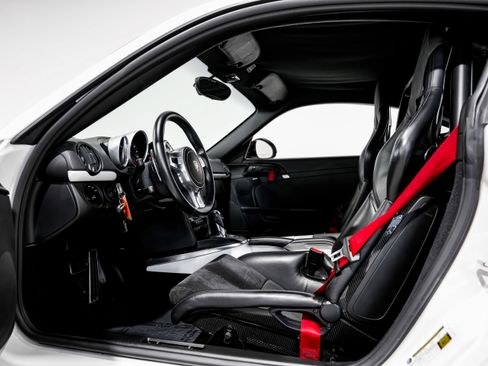 Used 2012 Porsche Cayman R image 18