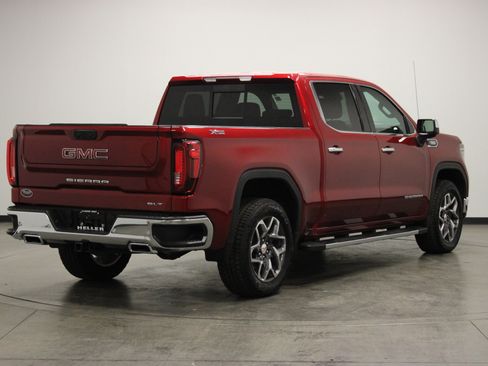 Used 2025 GMC Sierra 1500 SLT w/ SLT Premium Plus Package image 8