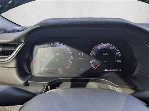 New 2025 Jeep Grand Cherokee L Altitude image 11