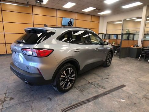 Certified 2021 Ford Escape SE w/ SE Sport Appearance Package image 7