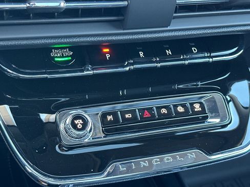 New 2025 Lincoln Corsair Reserve w/ Equipment Group 202A image 19