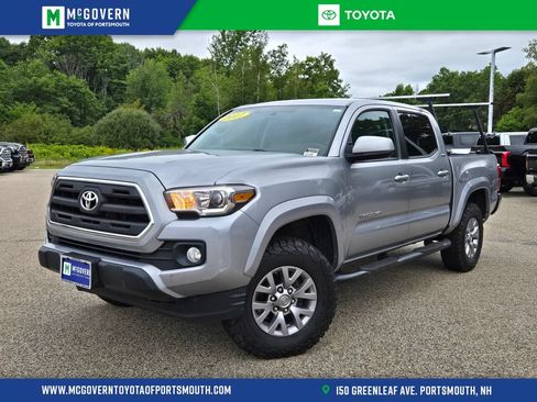 Used 2017 Toyota Tacoma SR5 AWD/4WD image 1