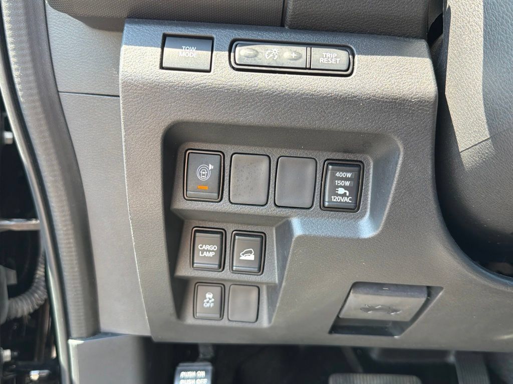 Used 2022 Nissan Frontier SV AWD/4WD image 17
