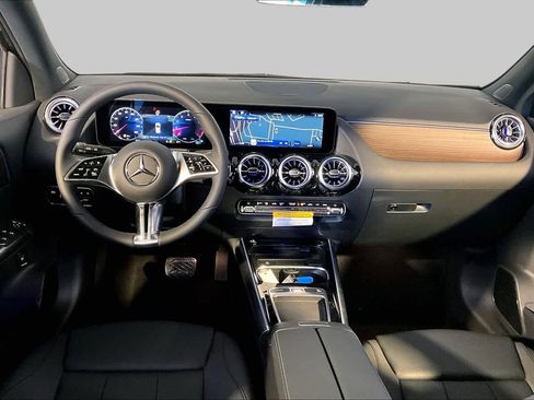 New 2026 Mercedes-Benz GLA 250 4MATIC image 7