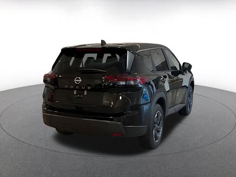 Used 2025 Nissan Rogue SV image 14