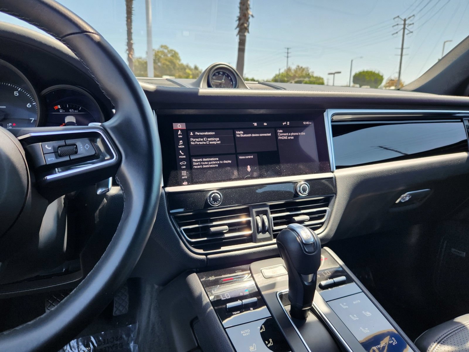 Used 2022 Porsche Macan AWD/4WD image 19