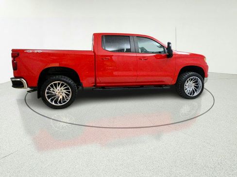 Used 2022 Chevrolet Silverado 1500 LT w/ Work Truck Package AWD/4WD image 9