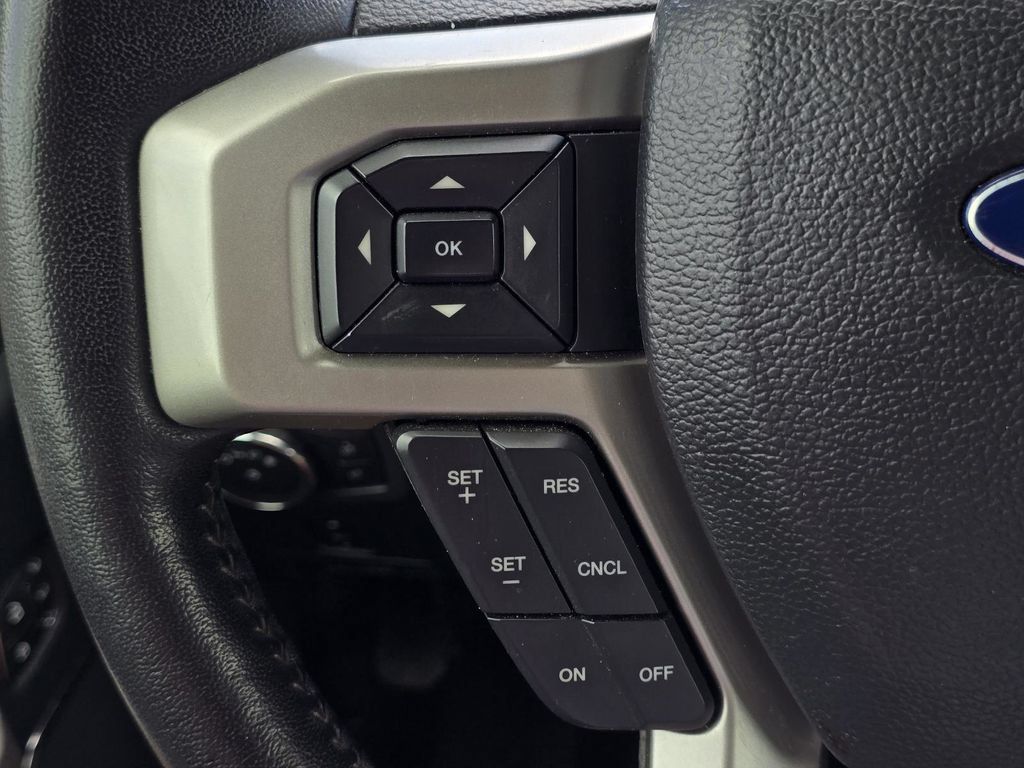Used 2022 Ford F250 Lariat w/ Tremor Off-Road Package AWD/4WD image 19