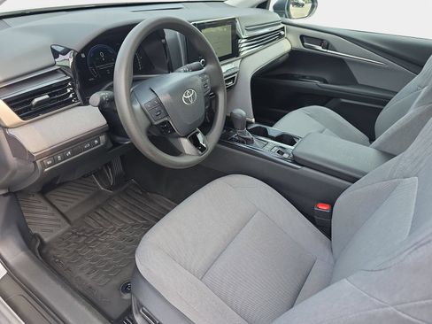 Used 2026 Toyota Camry LE w/ Convenience Package FWD image 15