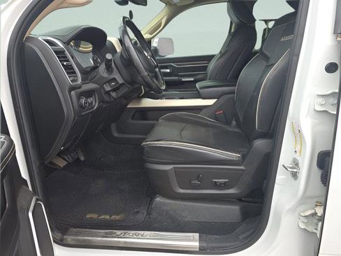 Used 2019 RAM 2500 Laramie image 12