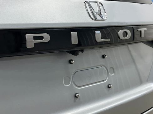 New 2026 Honda Pilot Elite image 9