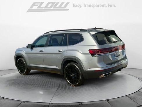 New 2026 Volkswagen Atlas SE image 5