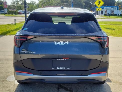 New 2026 Kia Sportage EX FWD image 5