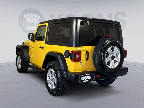 Used 2021 Jeep Wrangler Sport AWD/4WD image 4