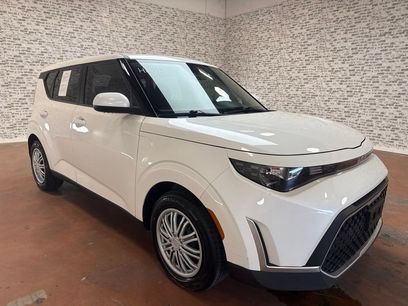 Used 2023 Kia Soul LX